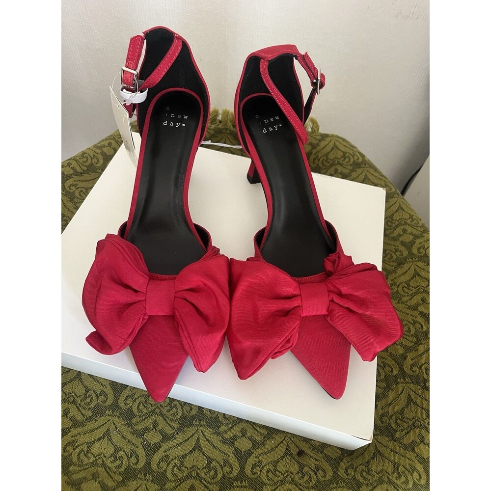 A New Day Women's Grace Red Bow Pumps with Memory Foam Insole 8.5